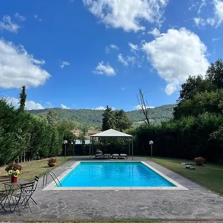 Colli Verdi, Met Prive Zwembad & 5 Slaapkamers Dicht Bij Lucca En Pisa Holiday home *