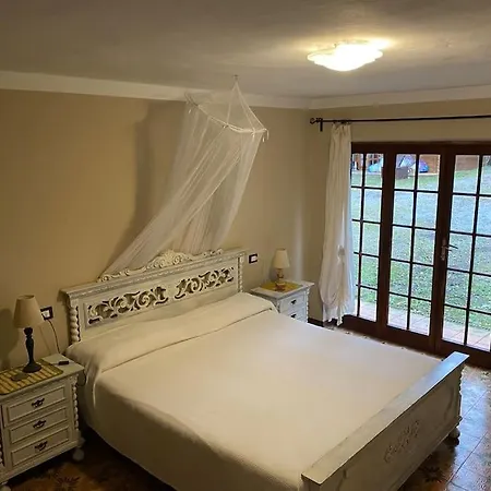 Colli Verdi, Met Prive Zwembad & 5 Slaapkamers Dicht Bij Lucca En Pisa Holiday home